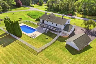 3823 Dogwood Rd, Lehigh Township, PA 18038 - Photo 2