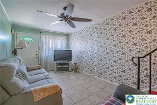 1806 E Cambridge St, Allentown City, PA 18109 - Photo 2
