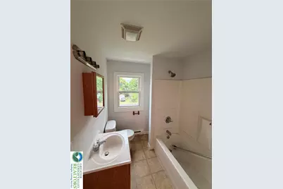 50 S Broadway #B, Wind Gap Boro, PA 18091 - Photo 12