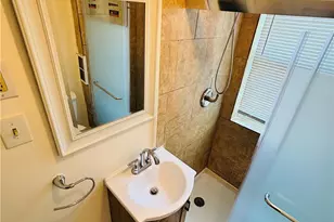 551 Park, Bethlehem City, PA 18018 - Photo 24
