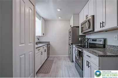 25 N 8th Street, Emmaus Boro, PA 18049 - Photo 12