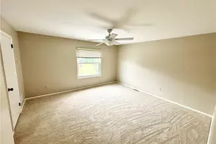 1726 Saratoga Ct, South Whitehall Township, PA 18104 - Photo 16