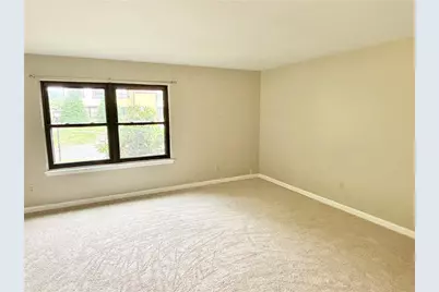 1726 Saratoga Court, South Whitehall Township, PA 18104 - Photo 4