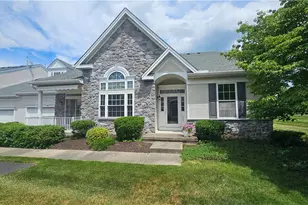 1866 Gregory Pl, Lower Saucon Township, PA 18055 - Photo 2