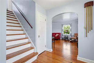 2215 E Pennsylvania St, Allentown City, PA 18109 - Photo 4
