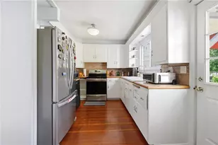 2215 E Pennsylvania St, Allentown City, PA 18109 - Photo 10
