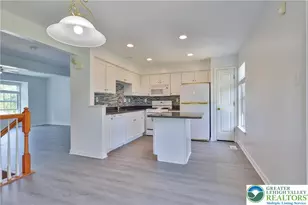 7832 Red Hawk Ct, Upper Macungie Township, PA 18031 - Photo 10