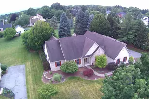 1005 Buckingham Dr, Salisbury Township, PA 18103 - Photo 2