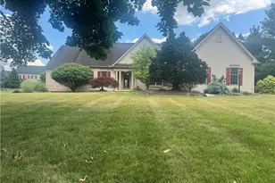 1005 Buckingham Dr, Salisbury Township, PA 18103 - Photo 8