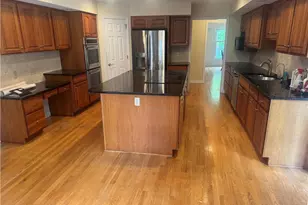 1005 Buckingham Dr, Salisbury Township, PA 18103 - Photo 14
