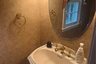 1005 Buckingham Dr, Salisbury Township, PA 18103 - Photo 24
