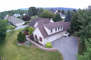 1005 Buckingham Dr, Salisbury Township, PA 18103 - Photo 4