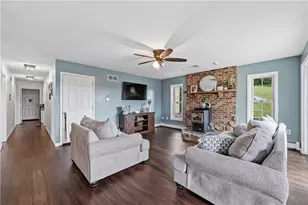 9868 Stagecoach Rd, Albany Twp, PA 19529 - Photo 8