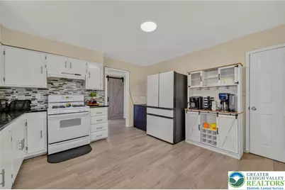 2111 N 1st Avenue, Whitehall Township, PA 18052 - Photo 22