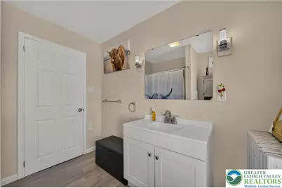 2111 N 1st Avenue, Whitehall Township, PA 18052 - Photo 38