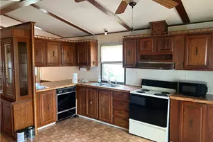 19 Liberty Ln, Upper Mt Bethel Twp, PA 18343 - Photo 4