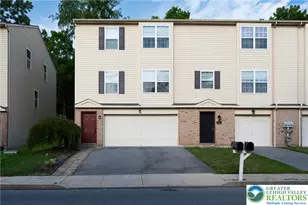 611 Lehigh Gap St, Walnutport Boro, PA 18088 - Photo 2