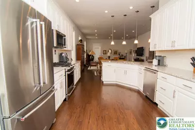 4068 Rutz, South Whitehall Township, PA 18104 - Photo 2