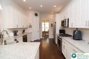4068 Rutz, South Whitehall Township, PA 18104 - Photo 4