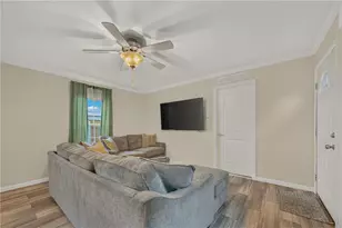 7458 Continental Cir, Upper Macungie Township, PA 18087 - Photo 6