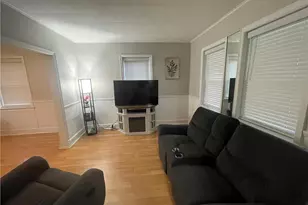 919 Cayuga St, Bethlehem City, PA 18017 - Photo 6