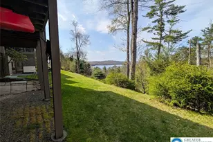 110 Woodmont Cir, Greentown, PA 18426 - Photo 36