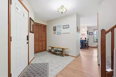 110 Woodmont Circle, Greentown, PA 18426 - Photo 10