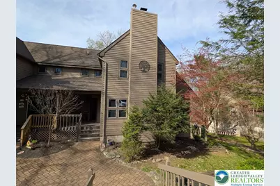 110 Woodmont Circle, Greentown, PA 18426 - Photo 1