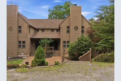 110 Woodmont Circle, Greentown, PA 18426 - Photo 1