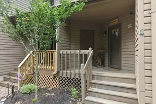110 Woodmont Cir, Greentown, PA 18426 - Photo 6
