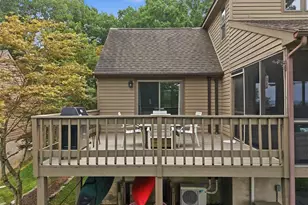 110 Woodmont Cir, Greentown, PA 18426 - Photo 56