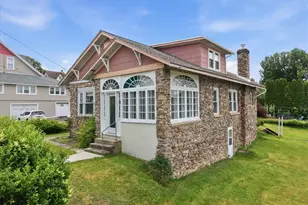 15 W 9th St, Jim Thorpe Boro, PA 18229 - Photo 2