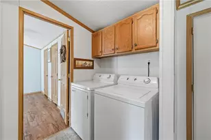 5100 Terri Ln, Lower Mt Bethel Twp, PA 18040 - Photo 12