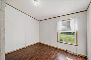 5100 Terri Ln, Lower Mt Bethel Twp, PA 18040 - Photo 10