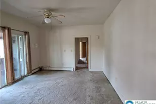 628 Linden St, Bethlehem City, PA 18018 - Photo 2