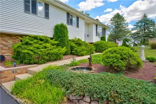 3520 Sunset Cir, Polk Twp, PA 18058 - Photo 6