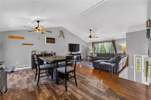 3520 Sunset Cir, Polk Twp, PA 18058 - Photo 8