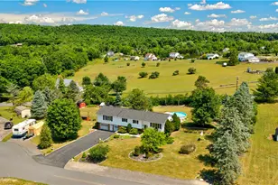 3520 Sunset Cir, Polk Twp, PA 18058 - Photo 2