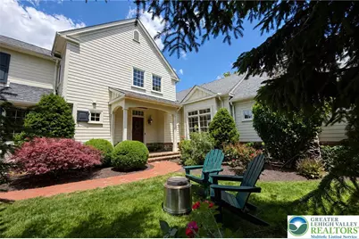 2061 Forge Run, Bethlehem City, PA 18015 - Photo 2