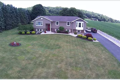 3549 Cedar Drive, Lehigh Township, PA 18088 - Photo 2