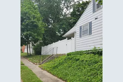 3231 Earl St, Laureldale Borough, PA 19605 - Photo 2