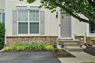 5262 Chandler Way, South Whitehall Township, PA 18069 - Photo 2