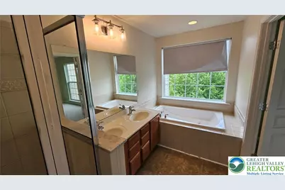 5262 Chandler Way, South Whitehall Township, PA 18069 - Photo 16