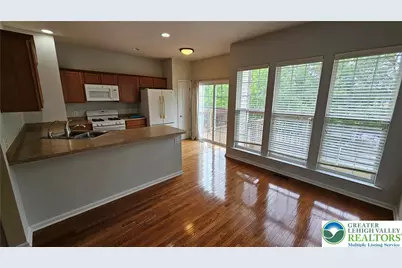 5262 Chandler Way, South Whitehall Township, PA 18069 - Photo 8