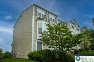 5293 Chandler Way, South Whitehall Township, PA 18069 - Photo 2