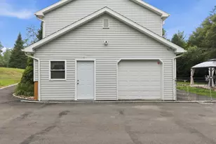 209 Center Dr, Tunkhannock Twp, PA 18610 - Photo 46