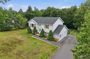 209 Center Dr, Tunkhannock Twp, PA 18610 - Photo 4