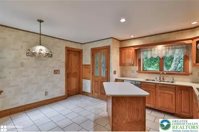 2835 Parkway Boulevard, Allentown City, PA 18104 - Photo 32