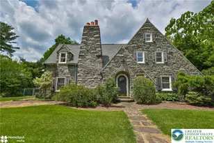 2835 Parkway Blvd, Allentown City, PA 18104 - Photo 1
