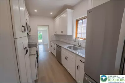 309 N 2nd Street, Emmaus Boro, PA 18049 - Photo 10